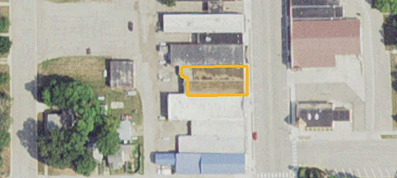 32 Central S Ave