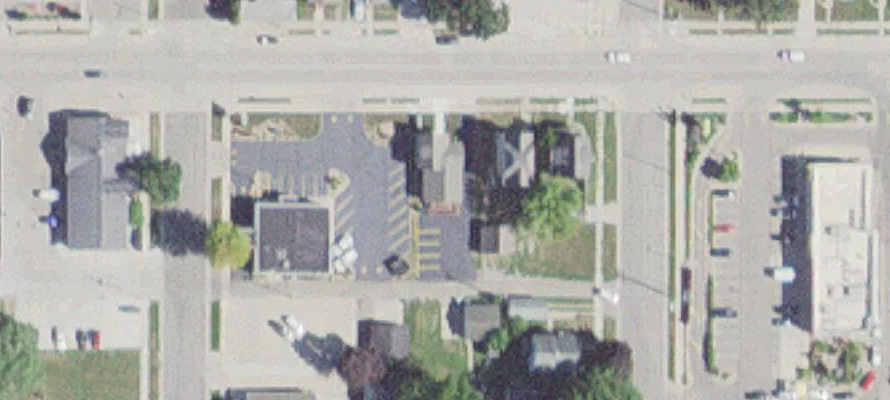 1105 Oakland Ave