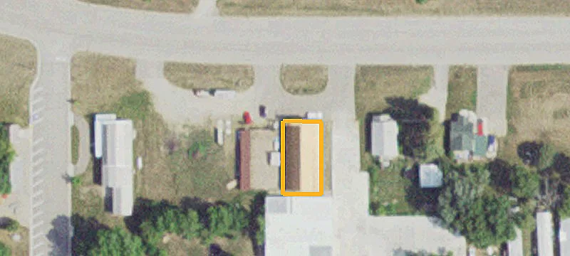 1015 Hwy 79th E