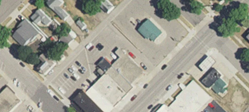 220 Saint Olaf N Ave