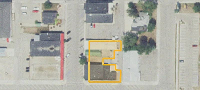 208 Main N Ave