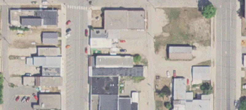 64 Main N St