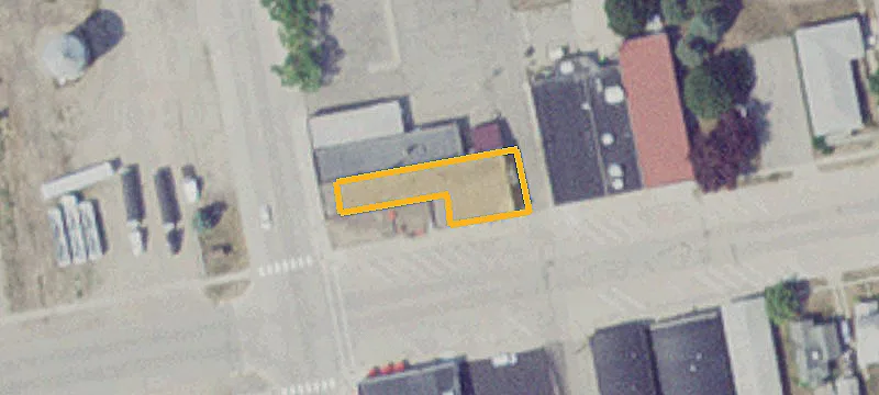 402 Main St