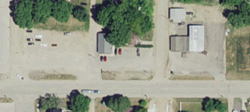 422 Oak St