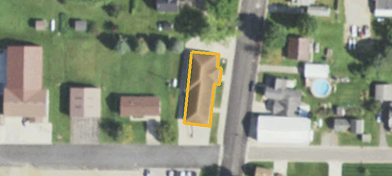 107 Iowa S Ave