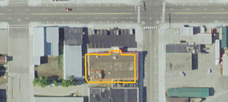 15 Main S Ave