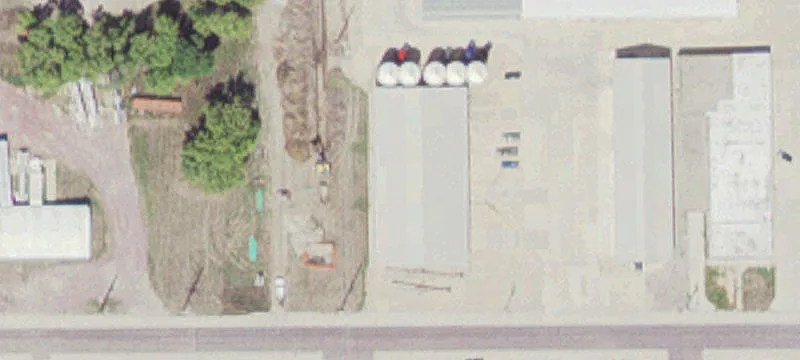 911 10th St