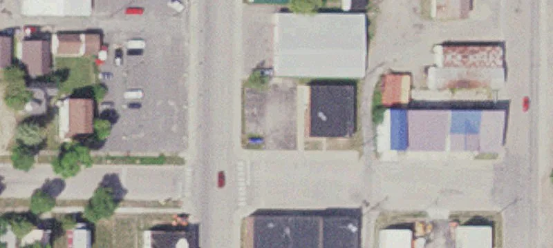 523 3rd Ave