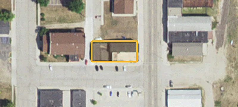 122 Main S Ave