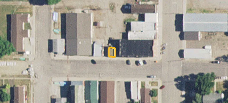 48 2nd W Ave