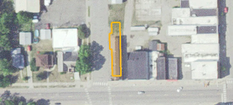 24 2nd NW St