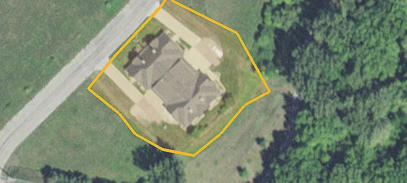 561 Riverwood Dr