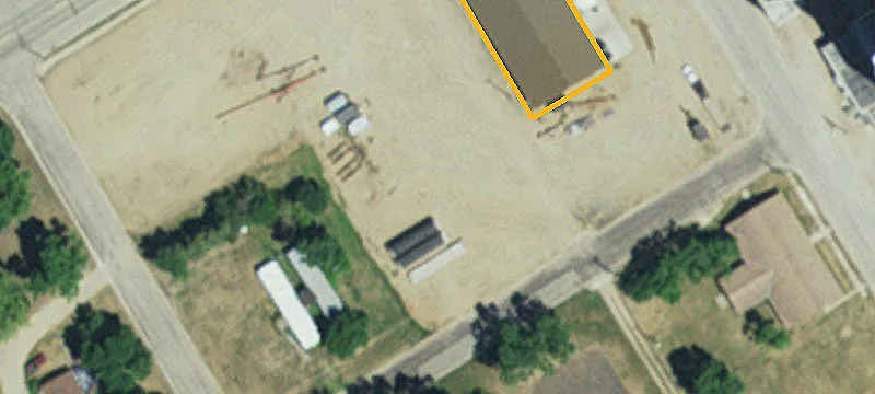 208 4th W St