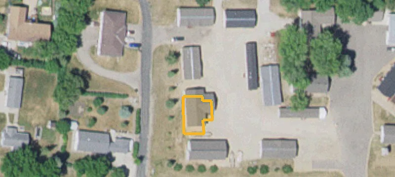 1385 Hwy 7th W