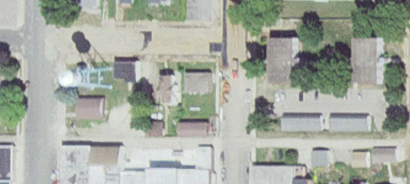 12 1st NE St