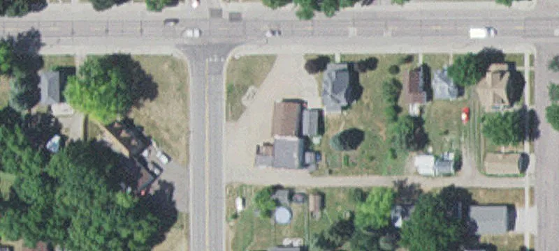 313 Redwood St
