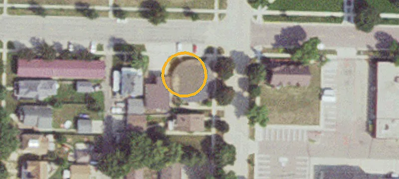 215 Cedar St