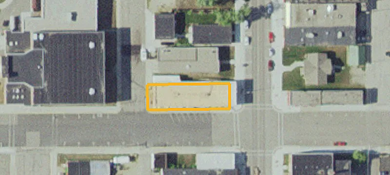 13 1st NW St