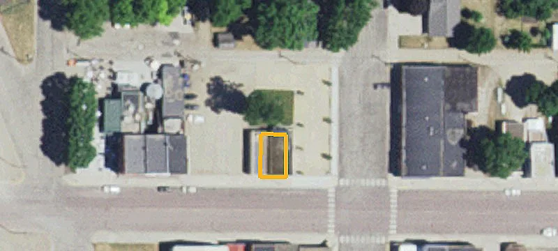 725 Main St