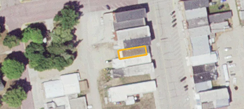 27 Main St