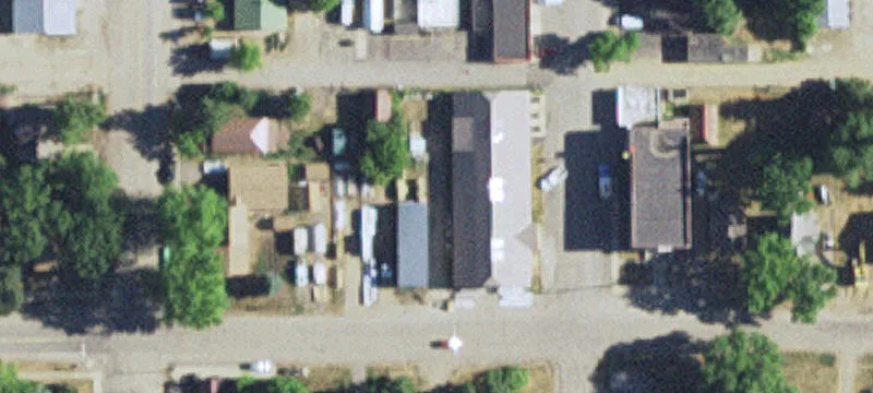 121 Woodman S St