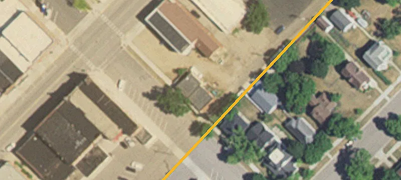 107 2nd E St