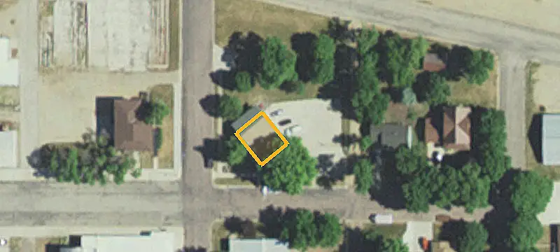 402 Harold St