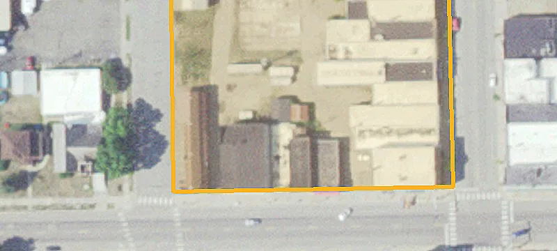 16 2nd NW St