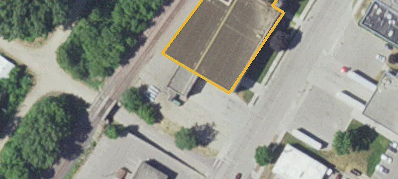 600 Main St