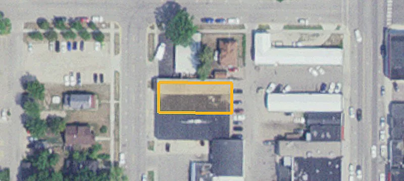 320 Knight N Ave