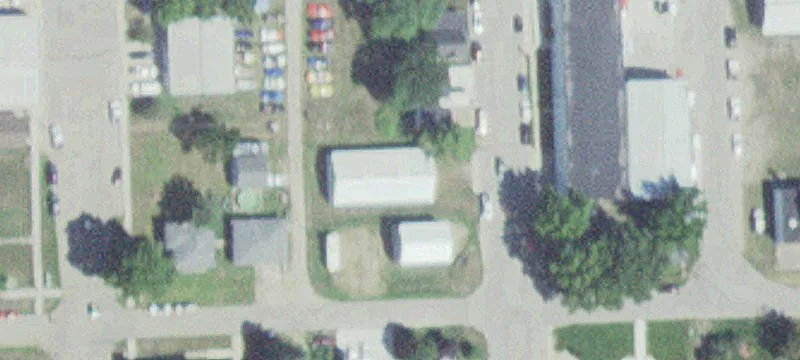 130 Ctr S Ave