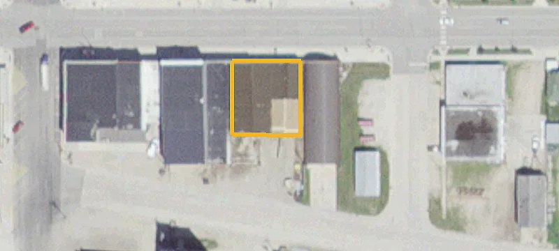 305 Main St