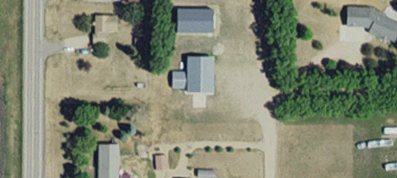 116 Country Living Est