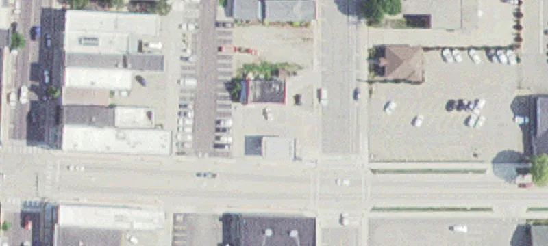 123 Elm E Ave