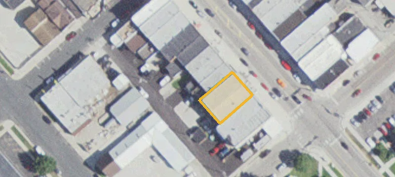 215 Main S St