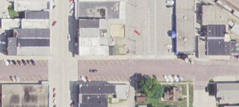 33 1st SE St