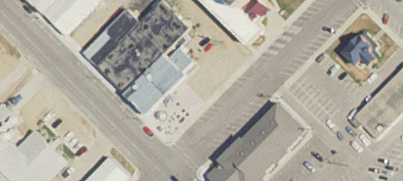 102 Haarfager N Ave