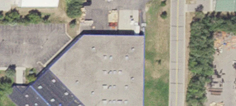 825 Lily Ln