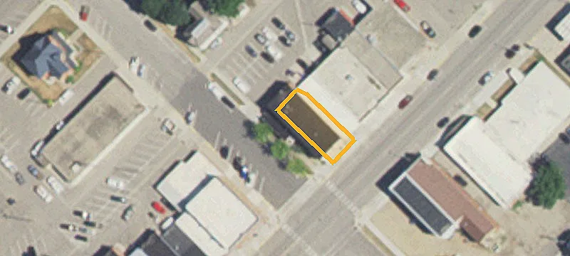 204 Saint Olaf N Ave