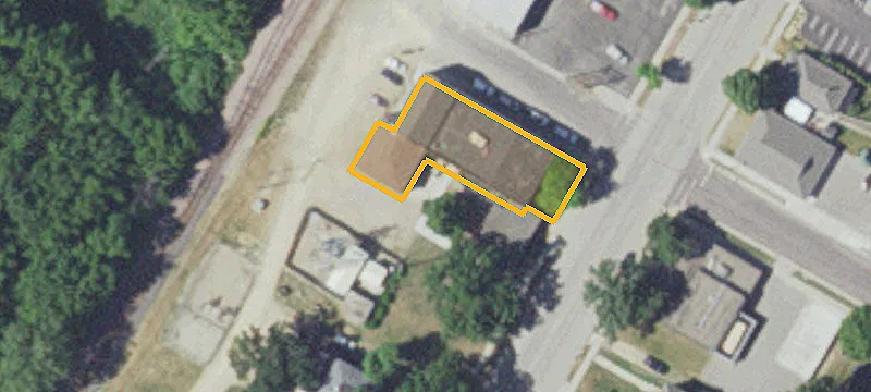 228 Main St