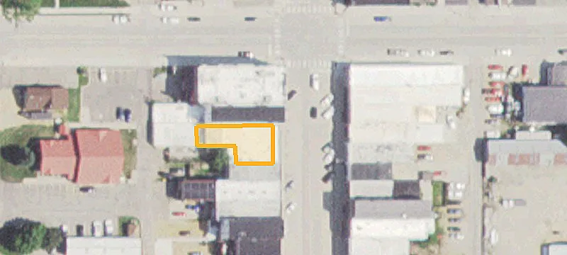 124 Main St