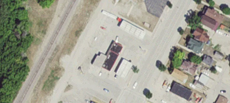411 Main St
