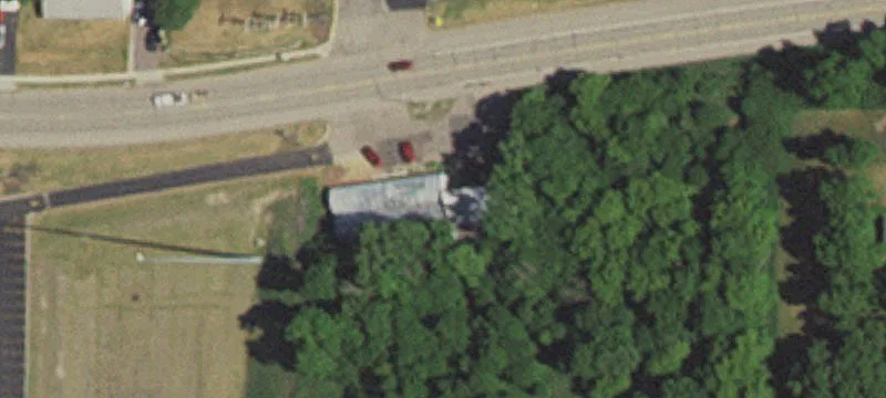 402 Benton St