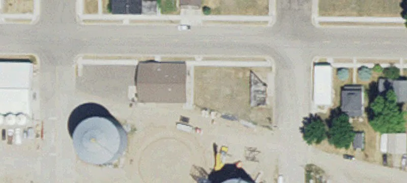 324 2nd W Ave