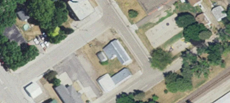 202 Spicer N Ave