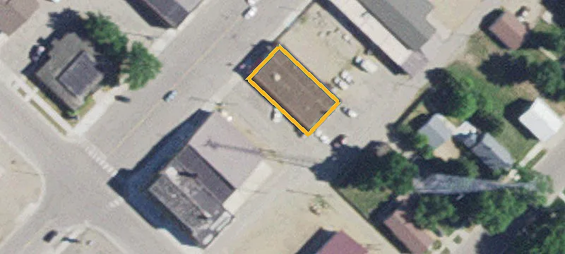 110 Vernon Ave