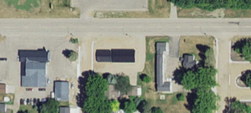 221 Oak St