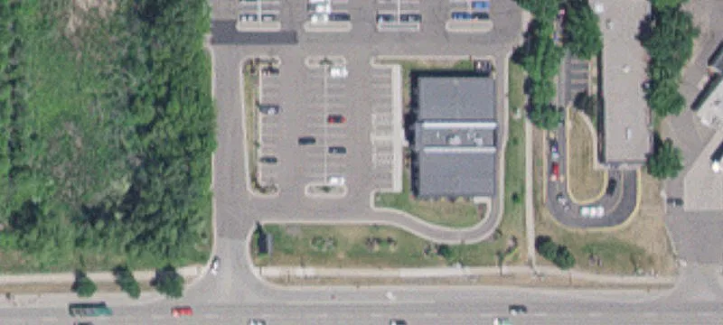 435 Hwy 96th W
