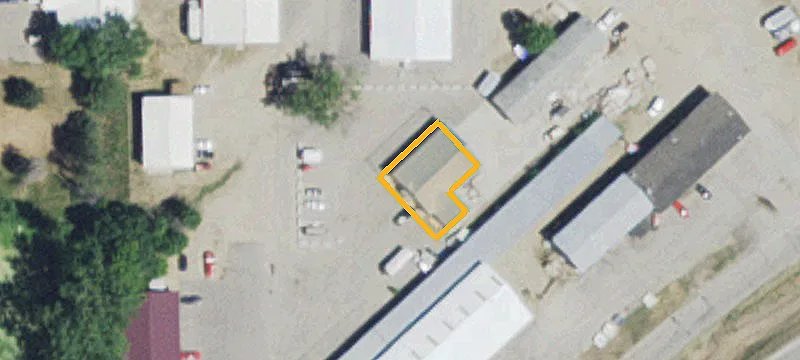 1005 Robert St