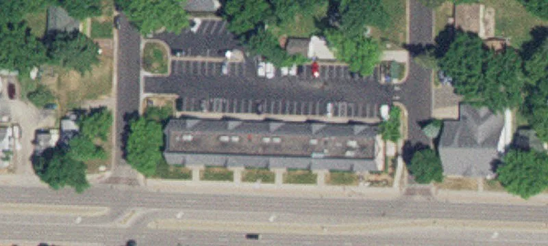 555 Broadway Ave